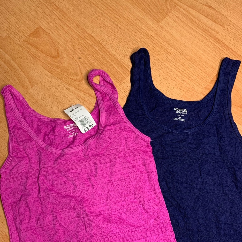 Double pack of tank tops mossimo
